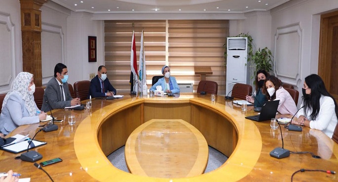 بالصور .. وزيرة البيئة تلتقي ممثلي برنامج الأمم المتحدة للمستوطنات البشرية لبحث سبل التعاون في مجال المخلفات
