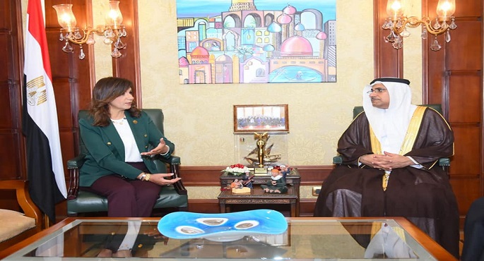 بالصور .. وزيرة الهجرة ورئيس البرلمان العربي يتفقان على التنسيق لإقامة مؤتمر ثقافي لتعزيز قضية الحفاظ على الهوية العربية