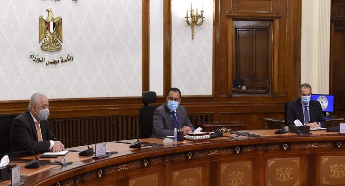 بالصور.. رئيس الوزراء يتابع إجراءات عقد امتحانات الثانوية العامة