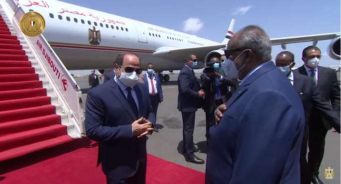 الرئيس السيسي يصل إلى جيبوتي لإجراء مباحثات مع الرئيس إسماعيل عمر جيلة