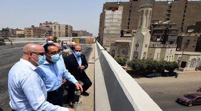 رئيس الوزراء يختتم جولته بالجيزة بتفقد أعمال محور الفريق كمال عامر “الزمر سابقا”