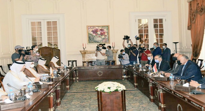 بالصور.. وزير الخارجية ونظيره القطري يعقدان جلسة مباحثات بقصر التحرير