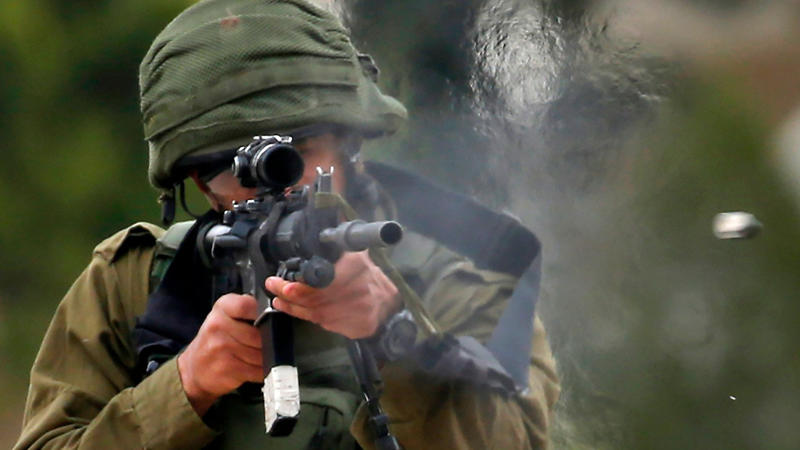 فلسطين: استشهاد طفل وإصابة واعتقال 13 شابا بنابلس وحي الشيخ جراح