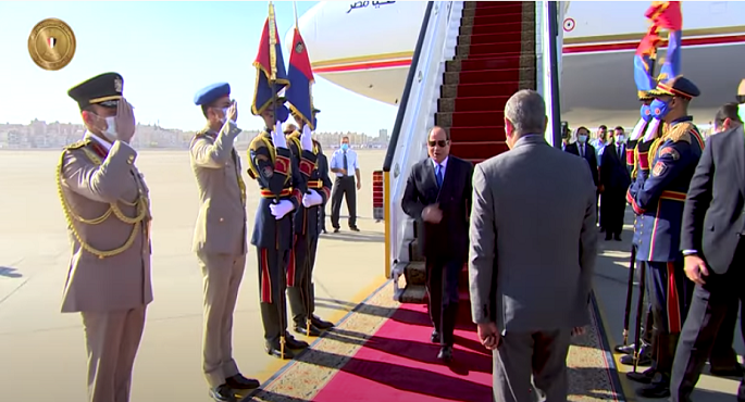 الرئيس السيسي يعود إلى أرض الوطن بعد زيارة لفرنسا
