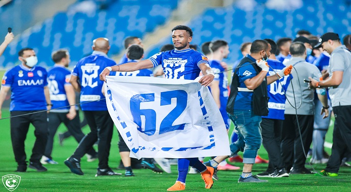 الهلال يتوج بلقب الدوري السعودي للموسم الثاني على التوالي والمرة الـ17 في تاريخه