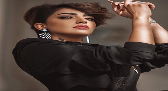 للمرأة الاربعينية.. قصات شعر وتسريحات رائعة على غرار بثينة الرئيسي