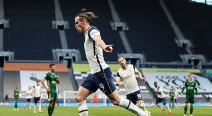 ثلاثية جاريث بيل تقود توتنهام للفوز برباعية على شيفيلد بالدوري الإنجليزي