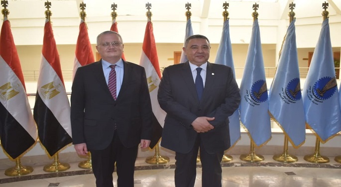 بالصور.. محافظ البحر الأحمر يؤكد لسفير روسيا جاهزية الغردقة لاستقبال السياحة الروسية