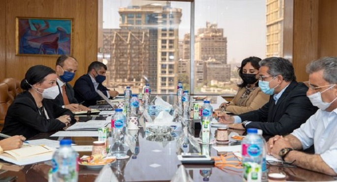 وزيرا السياحة والآثار والبيئة يبحثان سبل دعم السياحة البيئية