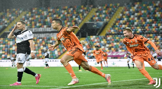 رونالدو يقود يوفنتوس لقلب الطاولة على أودينيزي في الدوري الإيطالي