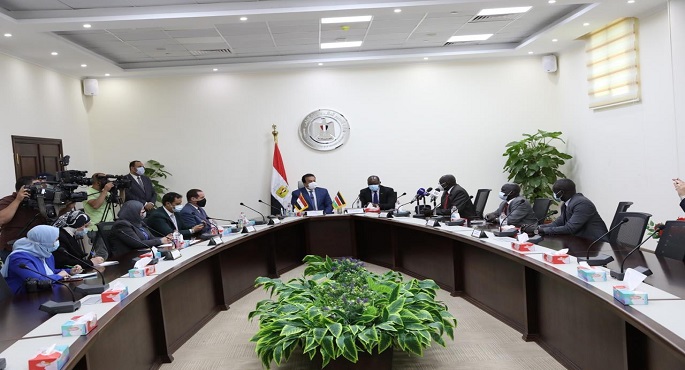 بالصور.. وزير التعليم العالي يبحث سبل تعزيز التعاون الثنائي مع جنوب السودان
