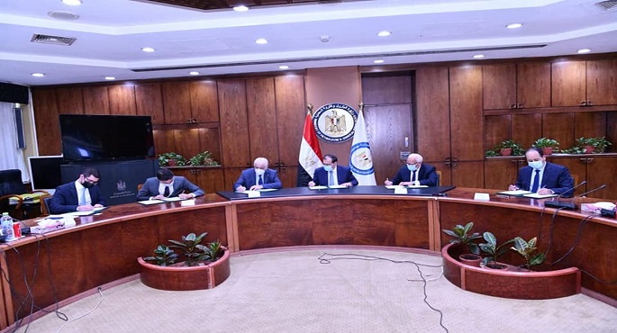 بالصور .. وزارة البترول: تنفيذ مشروعات تعليم فنى جديدة ببورسعيد