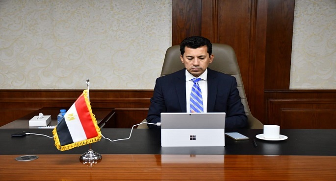 وزير الشباب والرياضة يكلف بإعداد خُطة لتشغيل وبناء قُدرات العاملين بمراكز الشباب