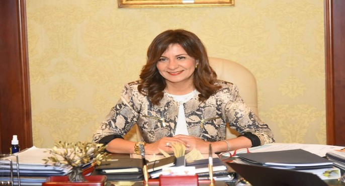 بالصور .. تعاون بين “الصحة” و”الهجرة” لإعلان مراكز تلقي لقاح كورونا للراغبين في العودة لعملهم بالخارج