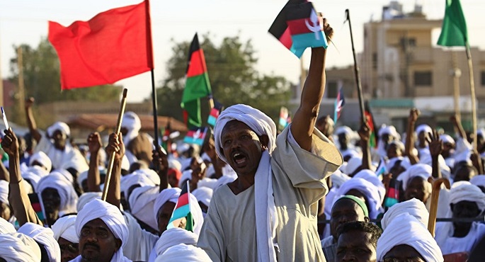 دعوات لاحتجاجات في السودان ..وحمدوك يتعهد بتحقيق العدالة لضحايا فض اعتصام القيادة العامة