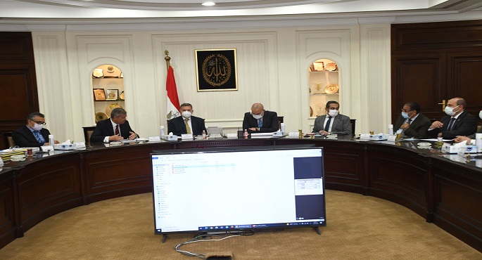 بالصور.. وزيرا الإسكان وقطاع الأعمال العام يتابعان موقف تنفيذ المشروعات المشتركة ودفع معدلات العمل بها