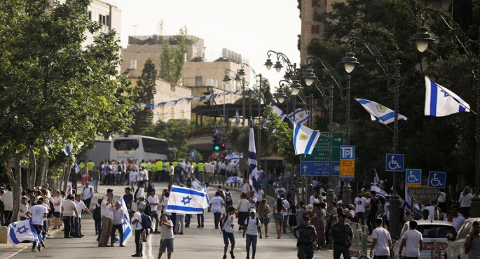 القوات الإسرائيلية تعتدي على شبان فلسطينيين بساحة باب العامود وتخليها قبيل بدء مسيرة الأعلام