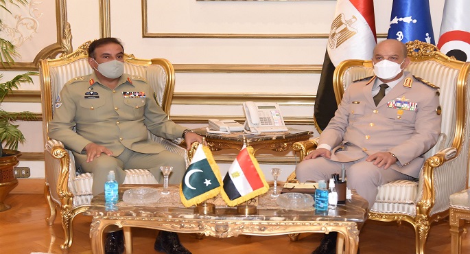 بالفيديو والصور.. وزير الدفاع يلتقي رئيس هيئة الأركان المشتركة الباكستانية