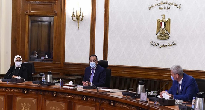 بالصور.. رئيس الوزراء يتابع جهود توفير اللقاحات المضادة لفيروس كورونا وتصنيعها محليا