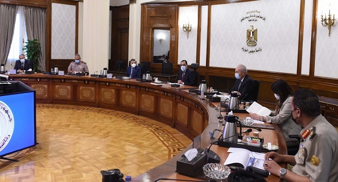 بالصور.. رئيس الوزراء يتابع الموقف التنفيذي لمشروعات المنطقة الاقتصادية لقناة السويس