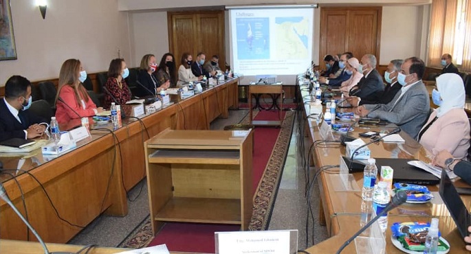 بالصور .. وزيرا الري والبيئة يستعرضان مع وزيرة التجارة والطاقة البريطانية خطط مواجهة الآثار السلبية للتغيرات المناخية