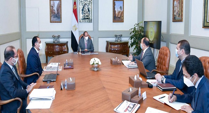 السيسي يطلع على الموقف التنفيذي لعدد من مشروعات التطوير بوزارة المالية