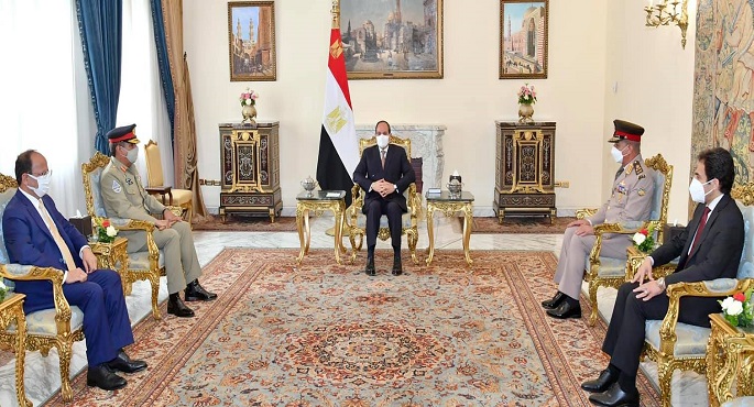 الرئيس السيسي يؤكد تطلعه لتطوير التعاون وتبادل الخبرات في مختلف المجالات مع باكستان