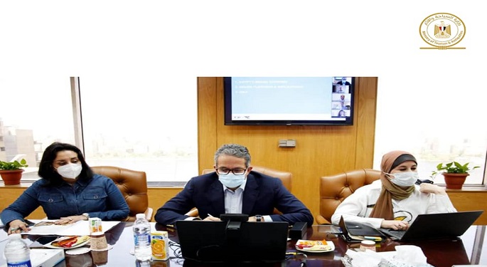 وزارة السياحة تتسلم المسودة الأولى للاستراتيجية الإعلامية للترويج السياحي لمصر