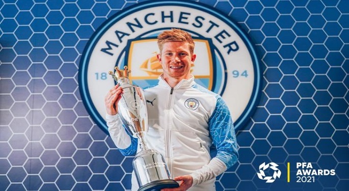 دي بروين يتوج بجائزة لاعب العام بالدوري الإنجليزي من رابطة اللاعبين المحترفين