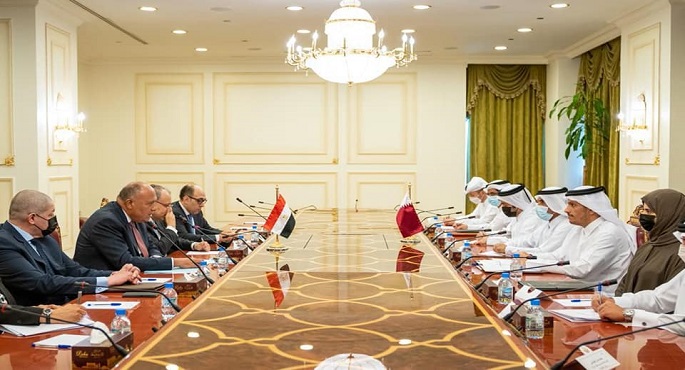 بالصور.. شكري ونظيره القطري يتفقان على دفع أوجه التعاون الثنائي لتسوية القضايا العالقة بين البلدين