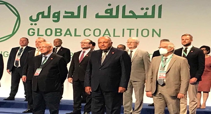 بالصور .. وزير الخارجية يشارك في الاجتماع الوزاري للتحالف الدولي ضد داعش بروما