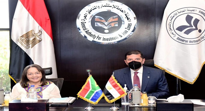 بالصور..رئيس هيئة الاستثمار يبحث مع وزيرة الأشغال العامة بجنوب أفريقيا دفع العلاقات الاستثمارية