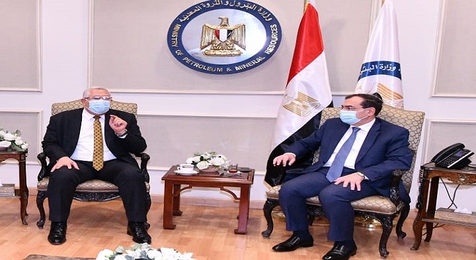 وزيرا البترول والزراعة يبحثان دعم التعاون في منظومة صناعة الأسمدة