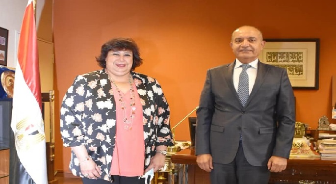 بالصور.. وزيرة الثقافة تبحث مع سفير الأردن تعزيز التعاون الثقافي والفني بين البلدين