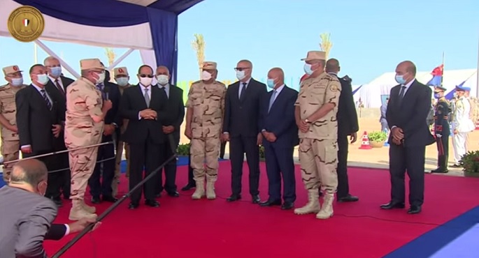 الرئيس السيسي: محاور التنمية الجديدة ستكون قادرة على استيعاب الحركة لـ 20 سنة قادمة