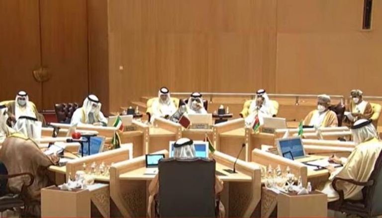 الوطن العمانية : العمل الخليجي المشترك ضرورة لمواجهة التحديات