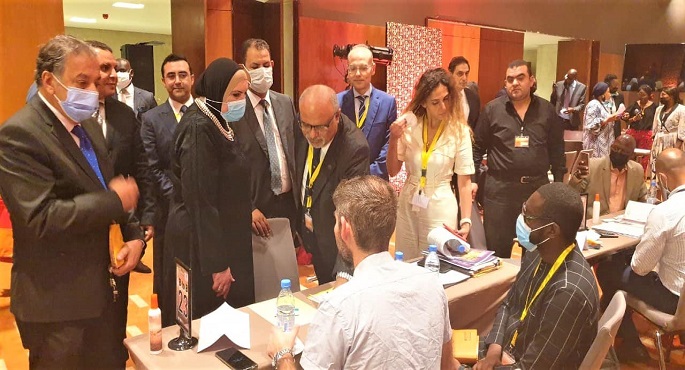 بالصور ..على هامش فعاليات البعثة التجارية للعاصمة داكار .. وزيرة التجارة تتفقد اجتماعات الشركات المصرية ونظيرتها السنغالية