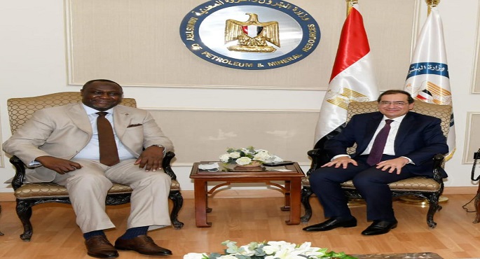 بالصور.. وزير البترول يستقبل رئيس مؤسسة التمويل الأفريقية