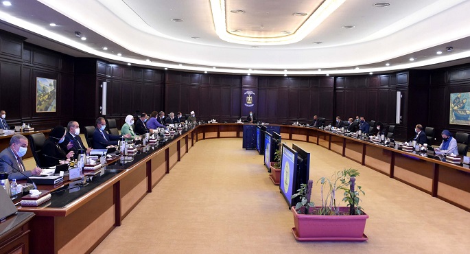 مجلس الوزراء يوافق على مشروع قرار ترقية الموظفين والذي يستفيد منه 800 ألف موظف