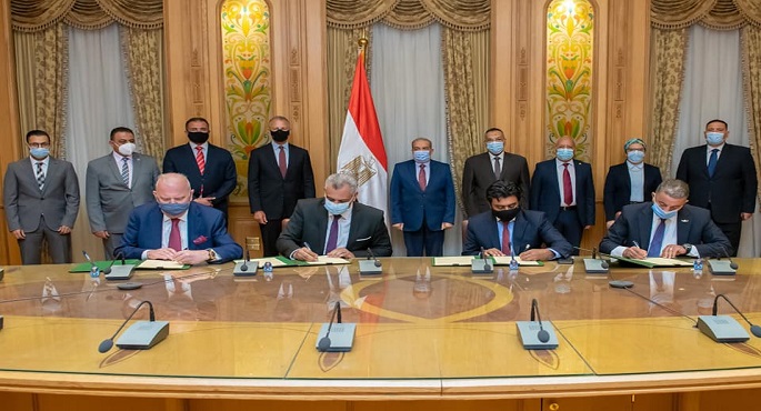 بالصور.. “الإنتاج الحربي” تبحث مع عدد من الشركات توطين صناعة كافة مكونات محطات تحلية ومعالجة المياه في مصر