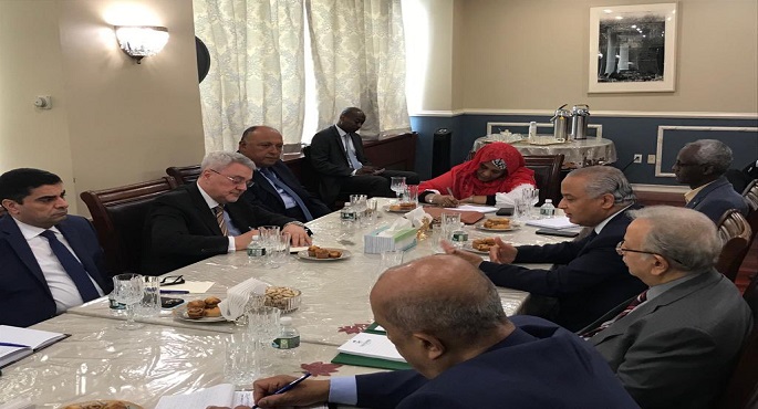بالصور.. شكري يلتقي مجددا بنظيرته السودانية واللجنة العربية المعنية بمتابعة تطورات ملف ‫سد النهضة