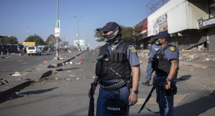 اعتقال 1754 شخصا في أوسع اضطرابات تضرب جنوب إفريقيا منذ سنوات