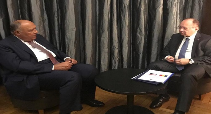 شكري يبحث مع نظيره الروماني دفع التعاون بين البلدين والقضايا الإقليمية