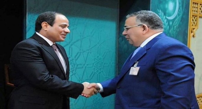 بعد توجيه الرئيس بتطوير أضرحة مساجد آل البيت.. نقيب الأشراف يشكر السيسى