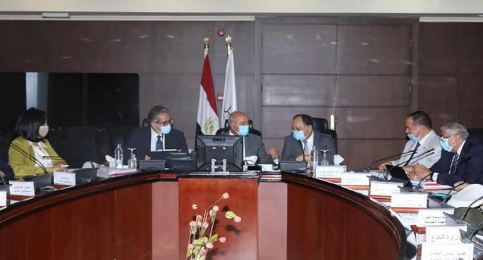 بالصور .. وزراء النقل و السياحة والآثار والمالية يبحثون تسيير إجراءات سياحة اليخوت