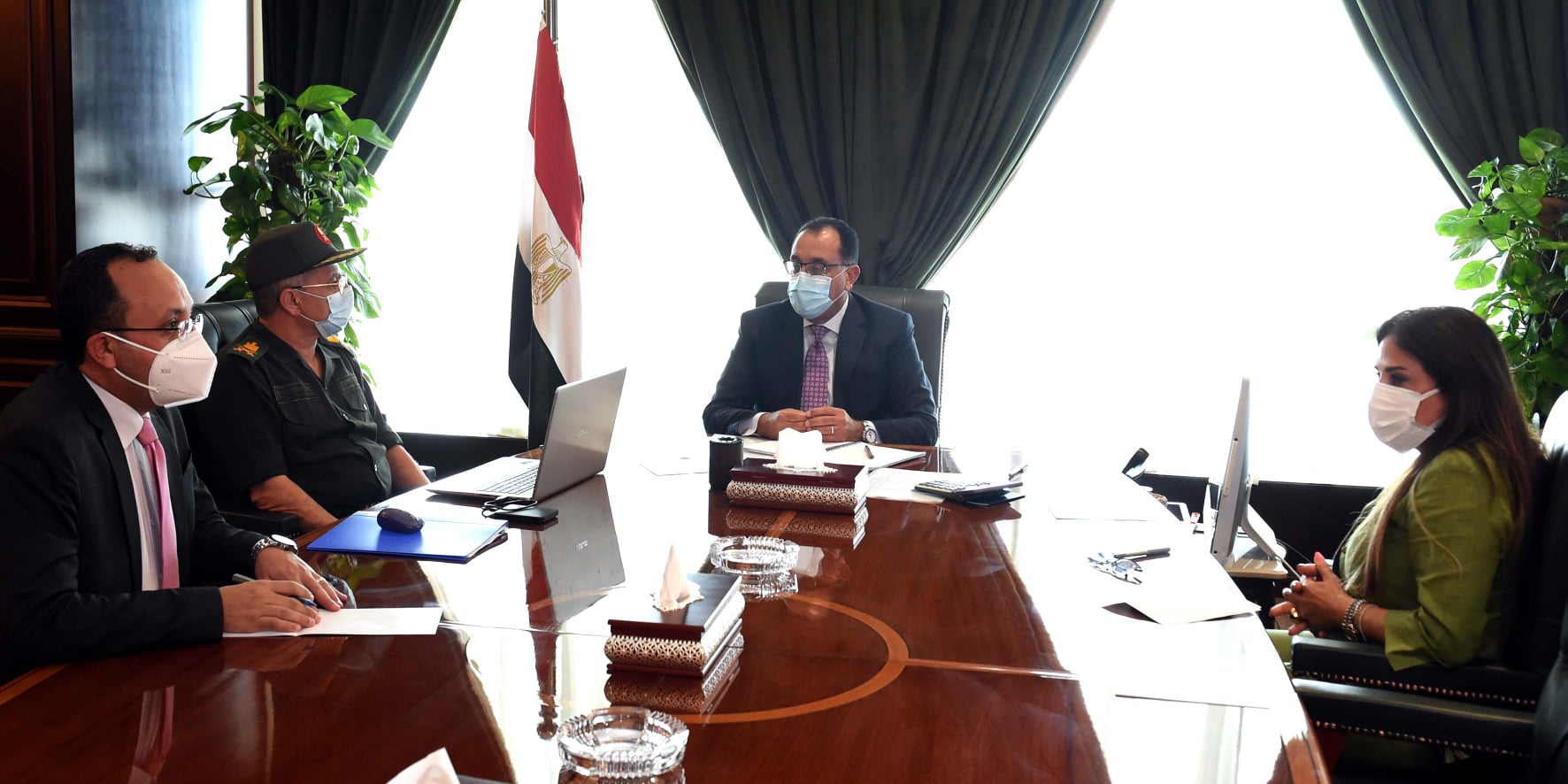 بالصور.. رئيس الوزراء يتابع الموقف التنفيذي لعدد من المشروعات الخدمية والتنموية بمحافظات الإسكندرية والبحيرة ومطروح