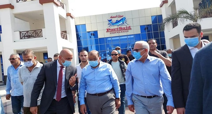 بالصور .. وزير التنمية المحلية ومحافظ بورسعيد يتفقدان سوق الخضار و الأسماك وبازار بورسعيد الجديد