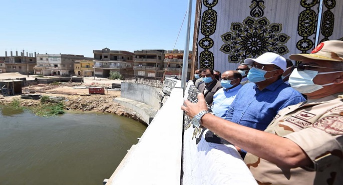 بالصور .. رئيس الوزراء يواصل متابعة أعمال تطوير المحاور المرورية بالإسكندرية بتفقد استكمال محور المحمودية