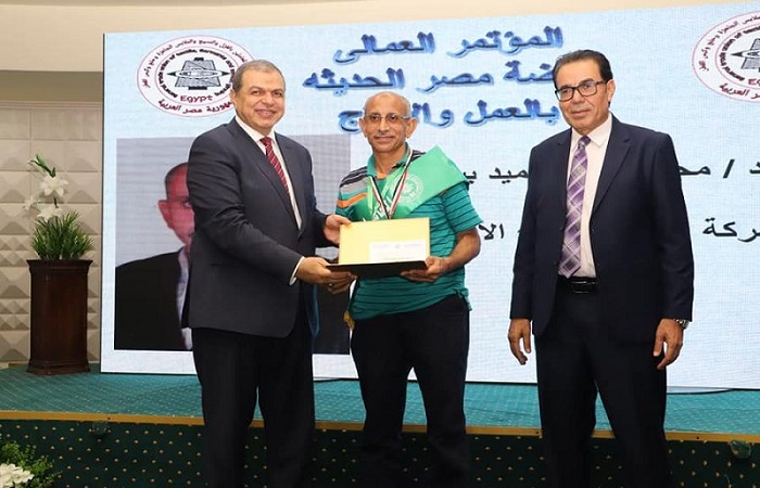 بالصور.. سعفان يفتتح مؤتمر “نهضة مصر الحديثة بالعمل والإنتاج”