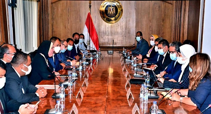 وزيرا التجارة والصناعة والسياحة والآثار  يبحثان الاستعدادات النهائية للمشاركة المصرية باكسبو 2020 بدبى
